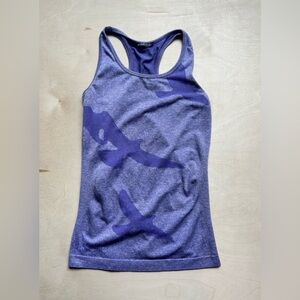Oiselle Flyte Tank Top Womens XS Fitted Fly Lavender Racerback Bird Stretch